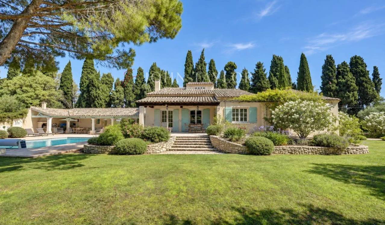 Maison 280 m² · à Saint-Rémy-de-Provence · 280 m² · 2 990 000 €
