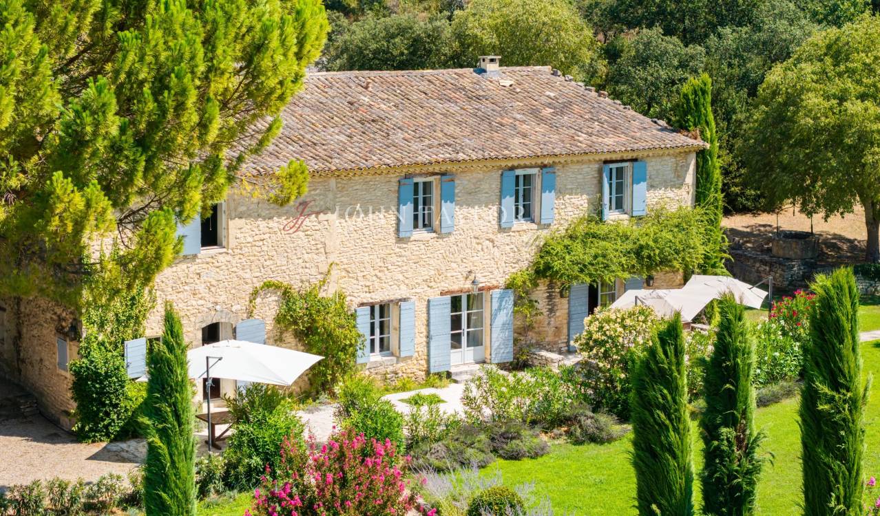 Maison 8 pièces 420 m² · à Ménerbes · 420 m² · 3 400 000 €