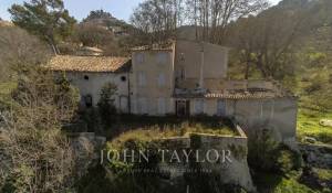 Vente Propriété Bonnieux