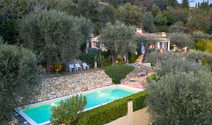 Vente Propriété Châteauneuf-Grasse