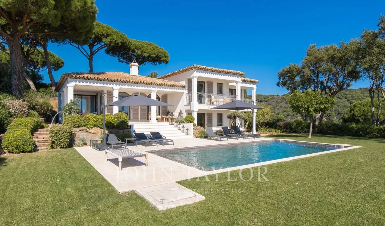 Maison 210 m² · à La Croix-Valmer · 210 m² · 4 490 000 €