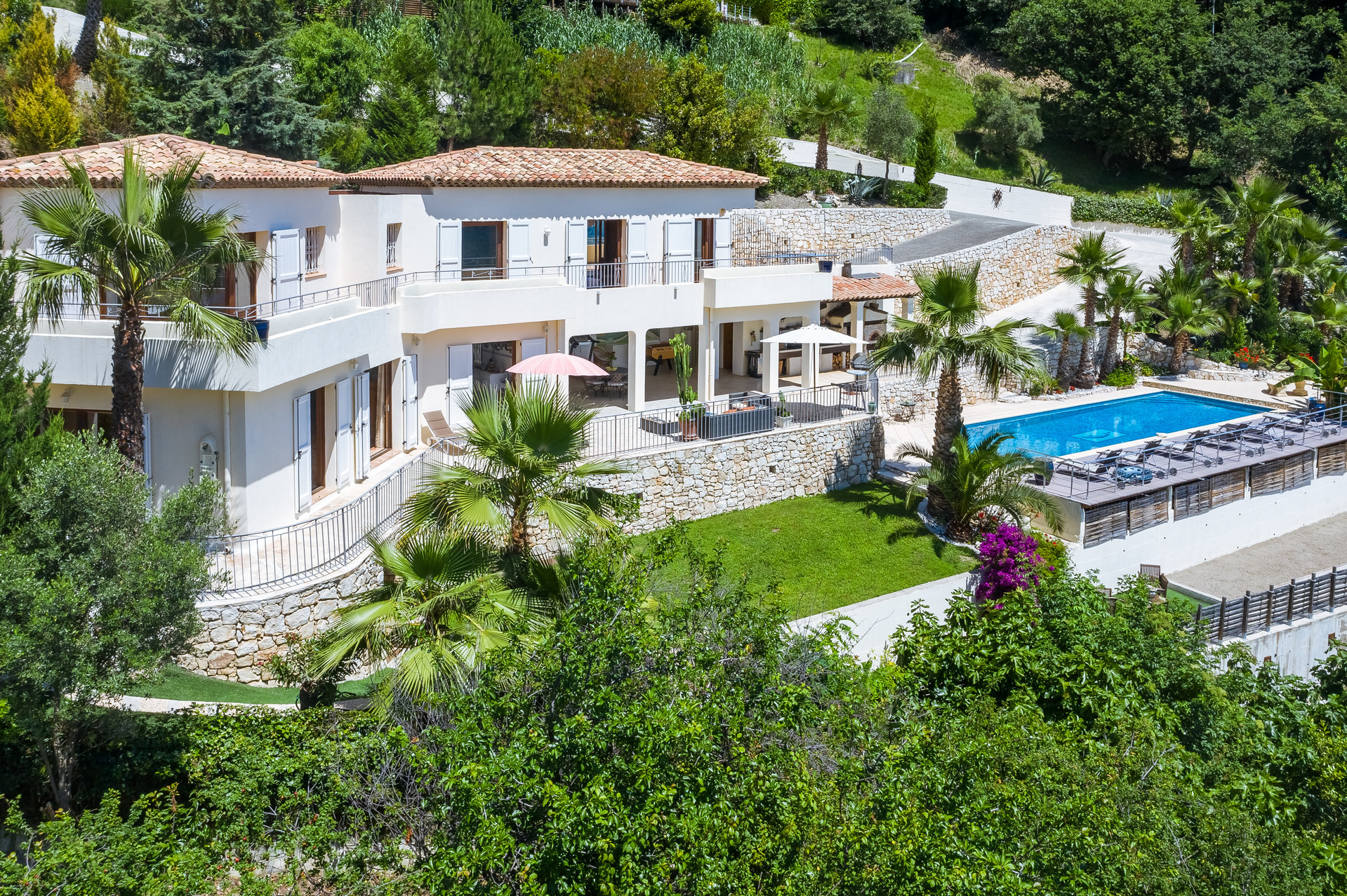 Annonce Vente Propriété (06640), 6 Pièces refV2229CO