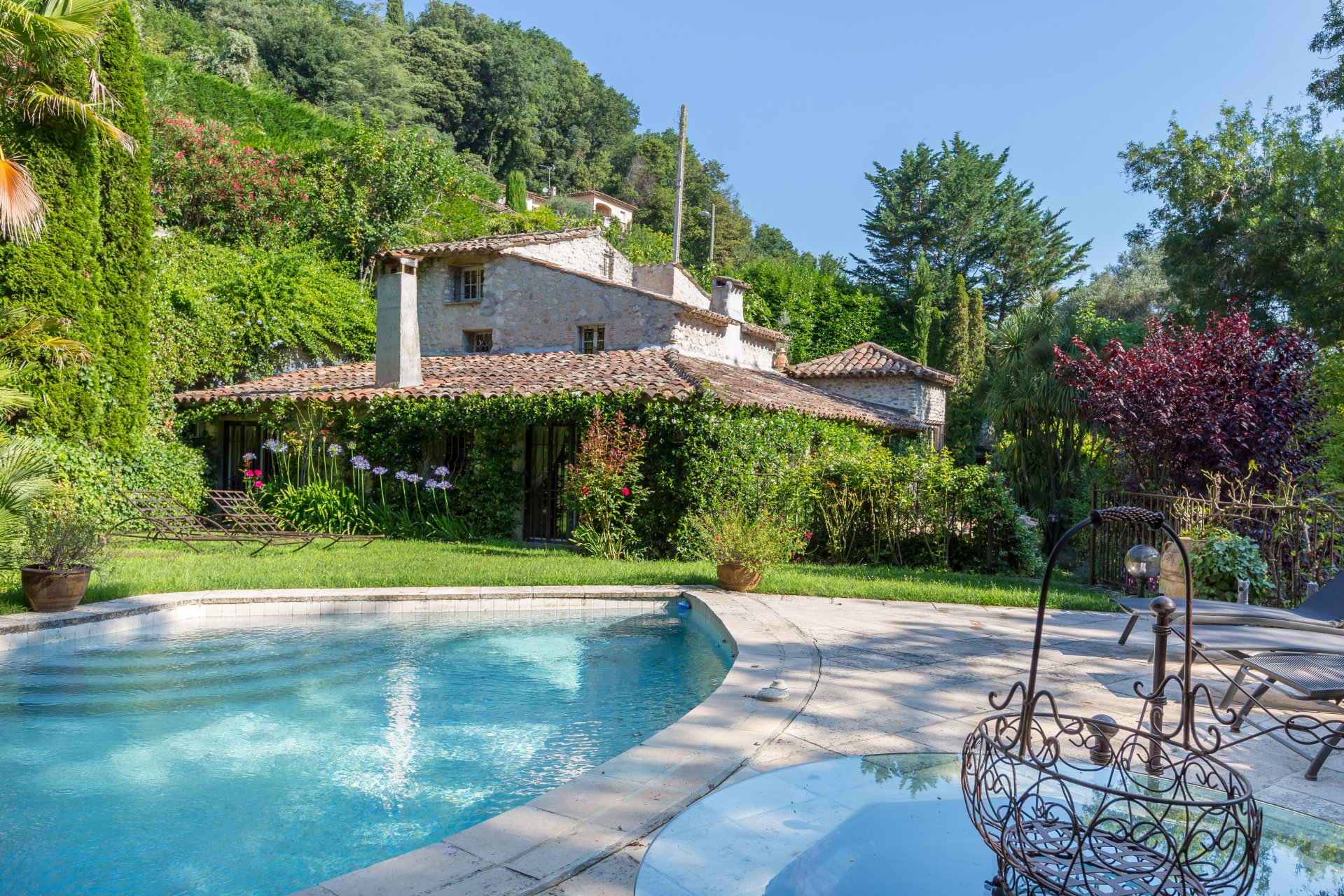 Annonce Vente Propriété SaintPauldeVence (06570), 6 Pièces refV2097CO