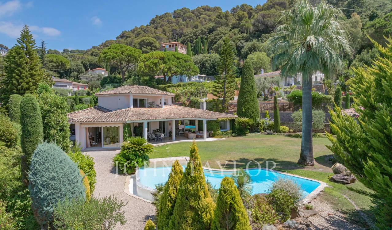 Maison 6 pièces 238 m² · à Cannes · 238 m² · 3 950 000 €