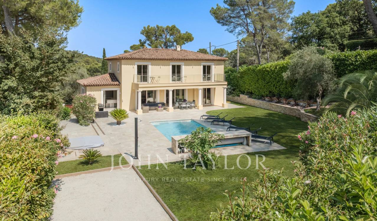Maison 5 pièces 205 m² · à Mougins · 205 m² · 2 480 000 €