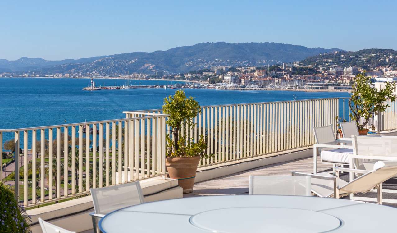 Vente Appartement 129m² 3 Pièces à Cannes (06400) - Agence John Taylor