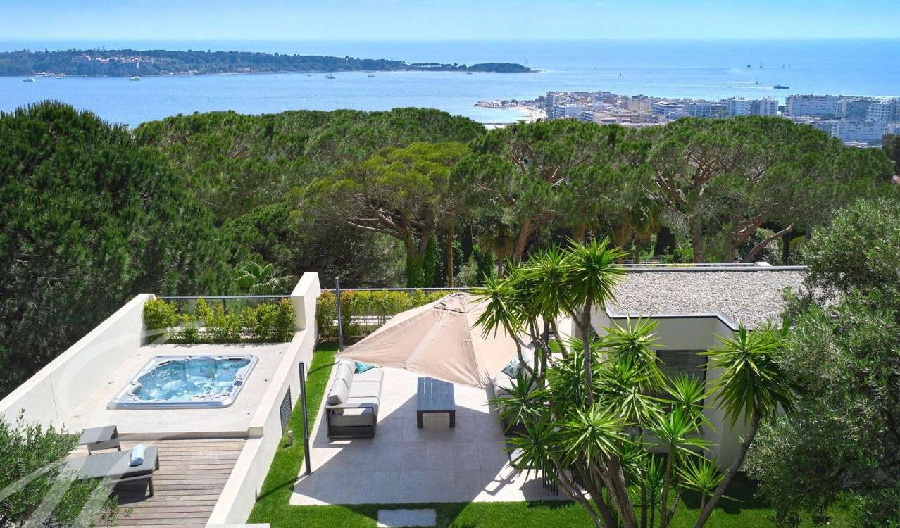 Vente Appartement 330m² 7 Pièces à Cannes (06400) - Agence John Taylor