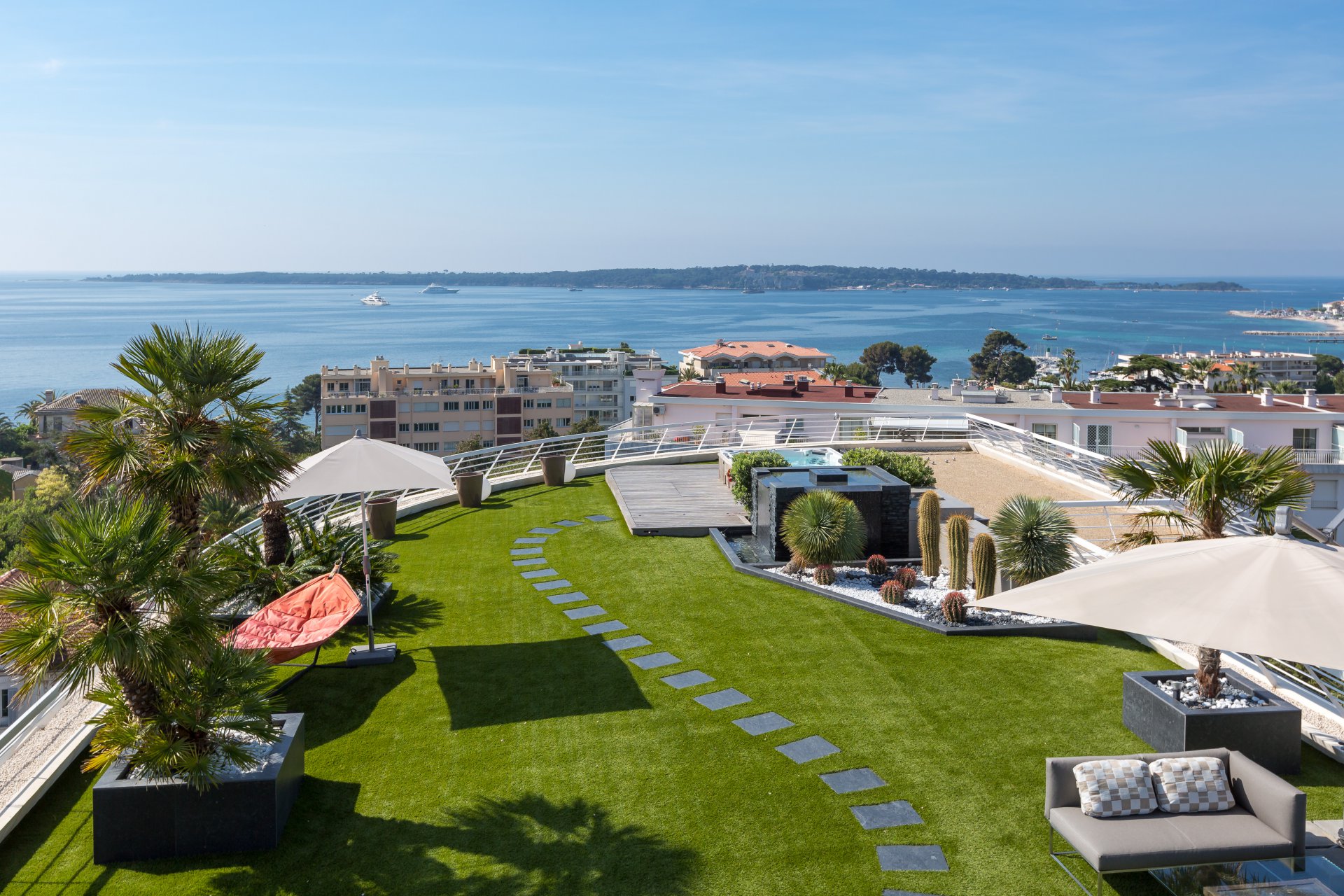 Villa sur le toit 06